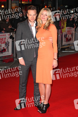 Rafe Spall, Elize du Toit