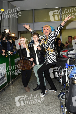 Joey Heindle mit Freundin Jacqueline Heinrichs, Olivia Jones