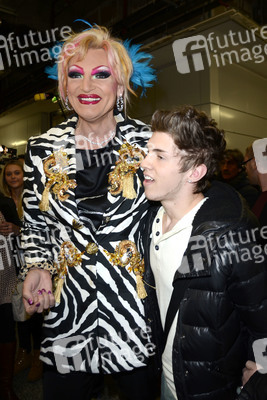 Olivia Jones, Joey Heindle