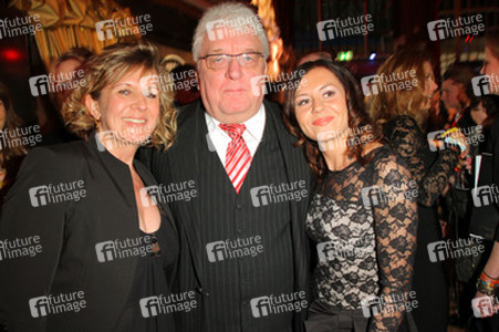 Hans Meiser mit LebensgefÄhrtin Katrin Simon und Tochter Sarah