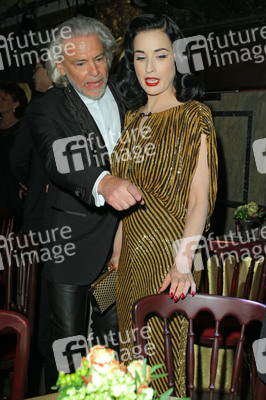 Hermann Bühlbecker, Dita Von Teese