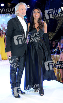 Hermann Bühlbecker, Rosario Dawson