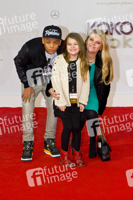 Anne-Sophie Briest mit ihren Kindern Jahmar und Faye