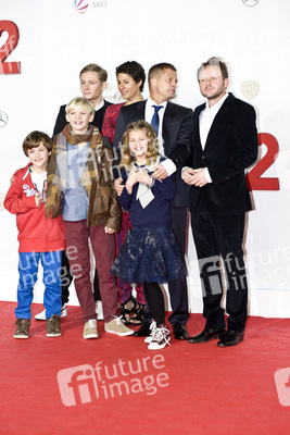 Matthias Schweighöfer, Jasmin Gerat, Til Schweiger, Emma Schweiger, Samuel Finzi
