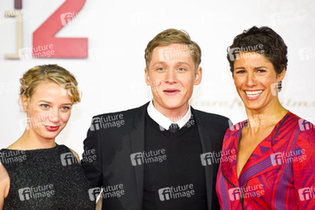 Jytte-Merle Böhrnsen, Matthias Schweighöfer, Jasmin Gerat