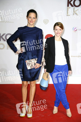 Anja Knauer, Karoline Schuch