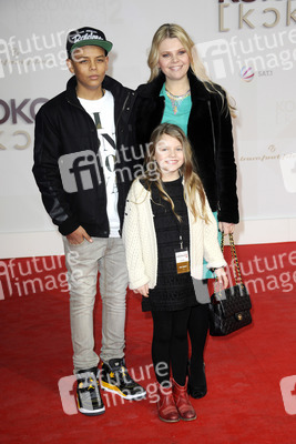 Anne-Sophie Briest mit ihren Kindern Jahmar und Faye