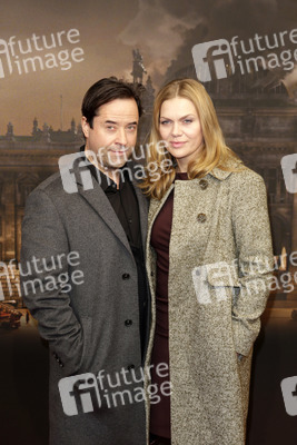 Jan Josef Liefers, Anna Loos