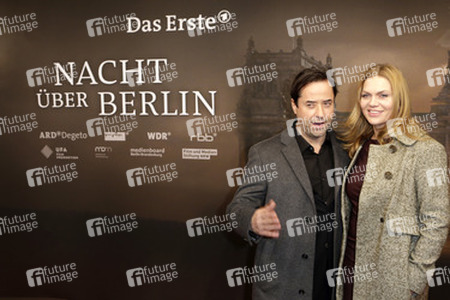 Jan Josef Liefers, Anna Loos