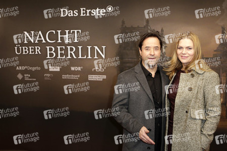 Jan Josef Liefers, Anna Loos