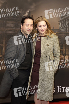 Jan Josef Liefers, Anna Loos