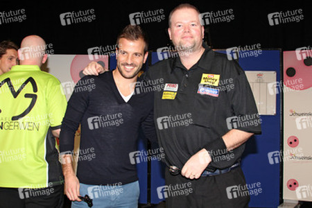 Rafael van der Vaart, Raymond van Barneveld