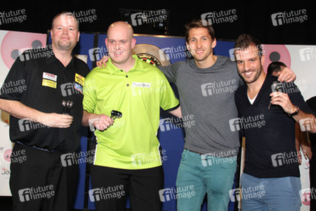 Raymond van Barneveld, Michael van Gerwen, René Adler, Rafael van der Vaart