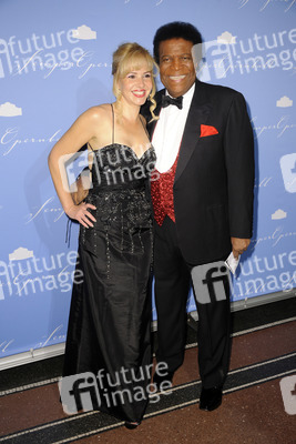 Roberto Blanco mit Frau Luzandra Strassburg