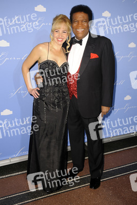 Roberto Blanco mit Frau Luzandra Strassburg