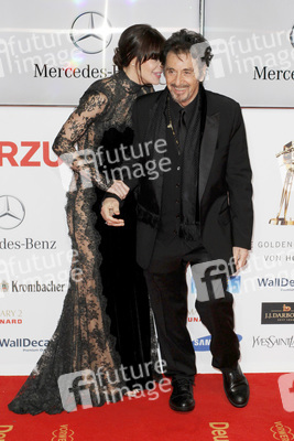 Al Pacino mit Freundin Lucila Sola