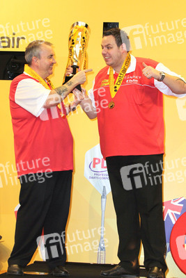 Phil Taylor, Adrian Lewis (England)