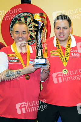 Phil Taylor, Adrian Lewis (England)