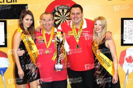 Phil Taylor, Adrian Lewis (England)