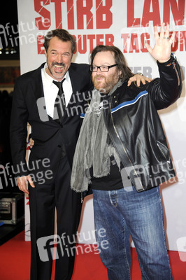 Sebastian Koch, John Moore