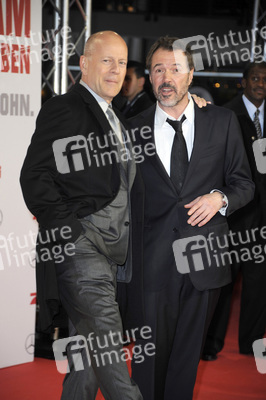 Bruce Willis, Sebastian Koch