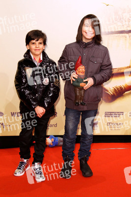 Ilyes Moutaoukkil, Alexandros Gehrckens