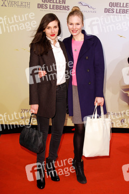 Eva Bay, Rosalie Thomass