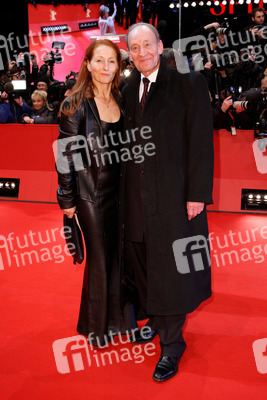 Michael Mendl mit Begleitung