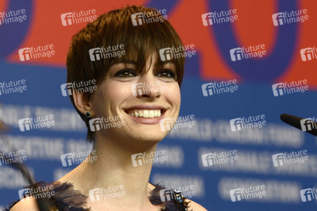 Anne Hathaway