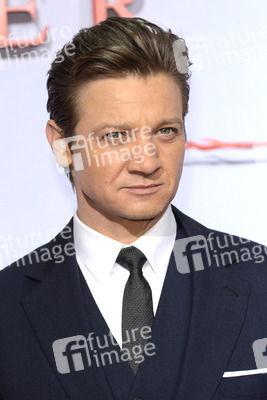 Jeremy Renner