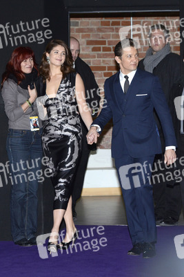 Gemma Arterton, Jeremy Renner