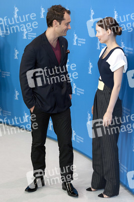 Jude Law, Rooney Mara