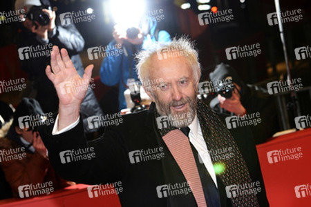 Jonathan Pryce