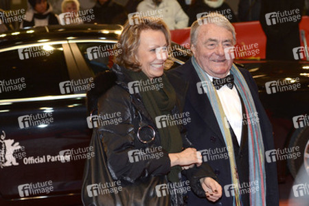 Claude Lanzmann mit Begleitung