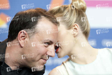 Kirk De Micco, Emma Stone