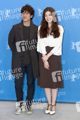 Sunkyun Lee / Seon-gyun Lee / Lee Sun-gyun, Eunchae Jung / Jeong Eun-Chae / Jung Eun-chae