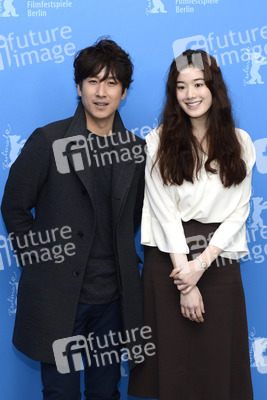 Sunkyun Lee / Seon-gyun Lee / Lee Sun-gyun, Eunchae Jung / Jeong Eun-Chae / Jung Eun-chae