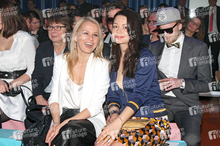 Nova Meierhenrich, Cosma Shiva Hagen