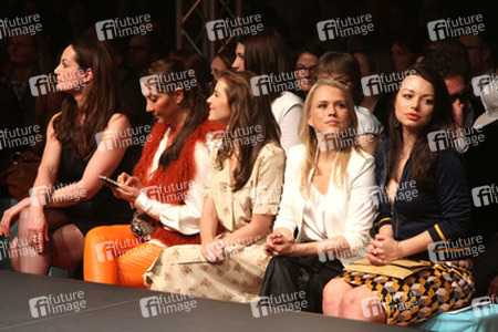 Natalia Wörner, Dünya Yildiz Can, Yvonne Catterfeld, Nova Meierhenrich, Cosma Shiva Hagen