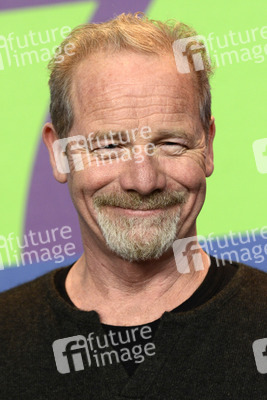 Peter Mullan