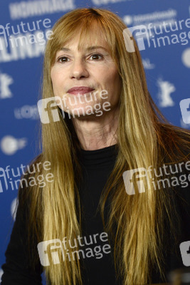 Holly Hunter