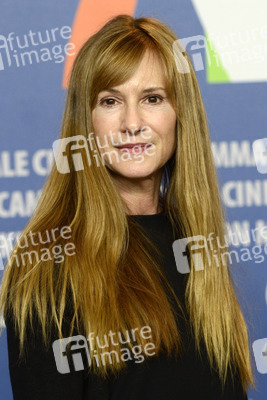 Holly Hunter