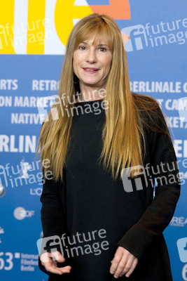 Holly Hunter