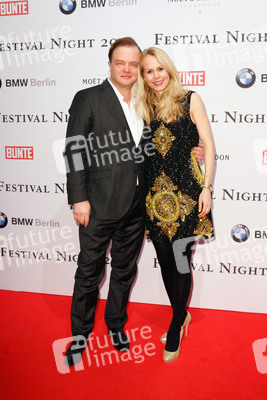 Alexander zu Schaumburg-Lippe mit Gattin Nadja Anna Zsöks