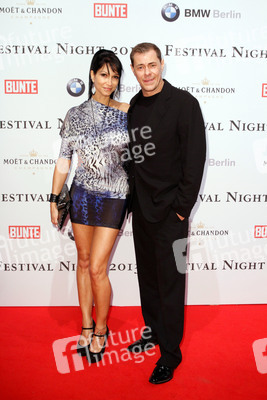 Sven Martinek mit Freundin Moni