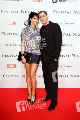 Sven Martinek mit Freundin Moni