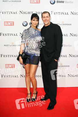 Sven Martinek mit Freundin Moni