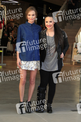 Kate Bosworth, Demi Lovato