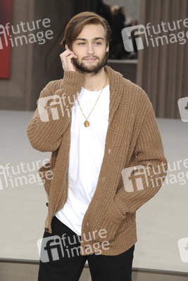 Douglas Booth