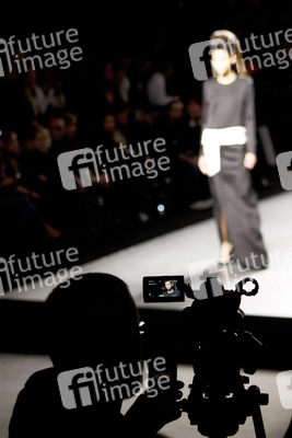 Miguel Palacio Model